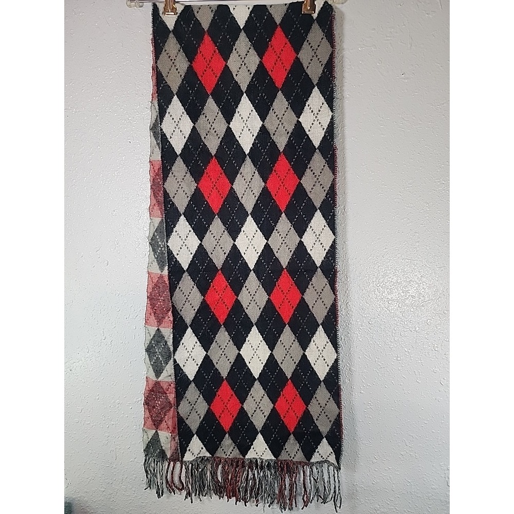 D&Y David & Young Womens Wrap Muffler Scarf Oblong Fall Black Red Diamond